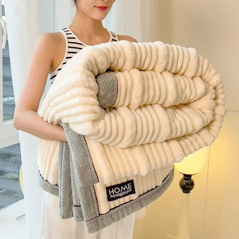 Kuscheldecke BunnySoft | Extra Dick & Wärmend | Korallenfleece | Beidseitig Flauschig