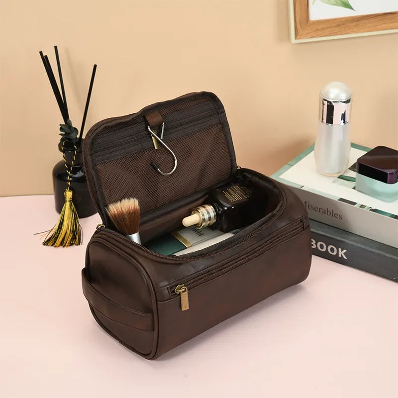 Kulturbeutel HERQVEST Classic | Vintage-Look & Hängesystem | Für Herren | Reisetasche für Kosmetik & Pflege