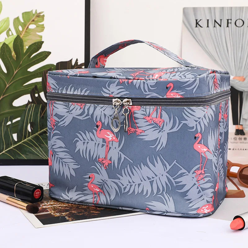 Kosmetiktasche WildAura | Großes Fassungsvermögen | Wasserdicht & Stylisch | Animal-Print