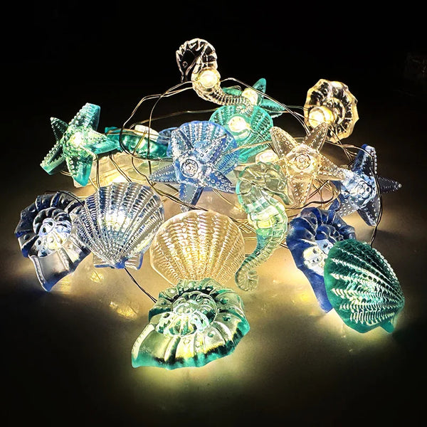 LED Lichterkette Meeresmotive | 2 m mit 20 LEDs | Seesterne, Muscheln & Meerestiere | Batteriebetriebene Dekoleuchte für Kinderzimmer, Geburtstag & Hochzeit | Mariluna