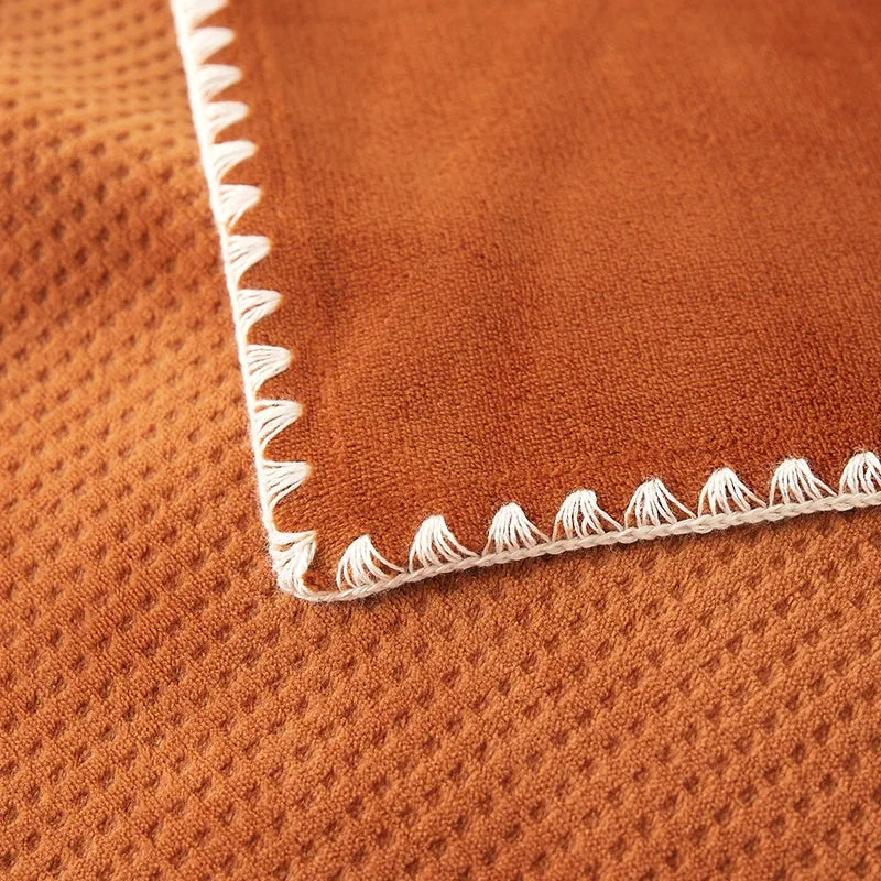 Velvéra Waffeldecke aus Milchsamt | Leichte Luxusdecke für Sofa & Bett | Sommerdecke & Überwurf | Weich, Atmungsaktiv & Stilvoll