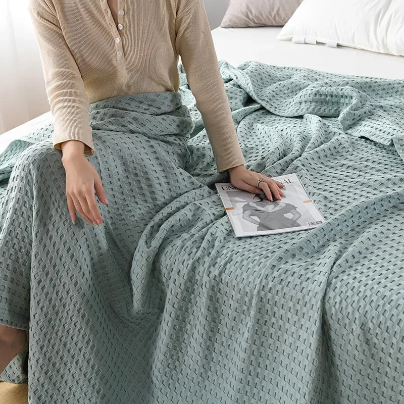 Cotora Waffeldecke | Baumwoll-Decke Waffelpiqué | 100% Baumwolle | Leicht & Atmungsaktiv | Für Bett, Sofa & Reisen
