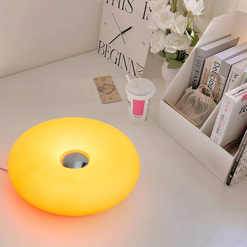 Tischlampe Luminoro Bauhaus | USB & Touch | RGB 16 Farben mit Fernbedienung | Ambientelicht für Wohn- & Schlafzimmer
