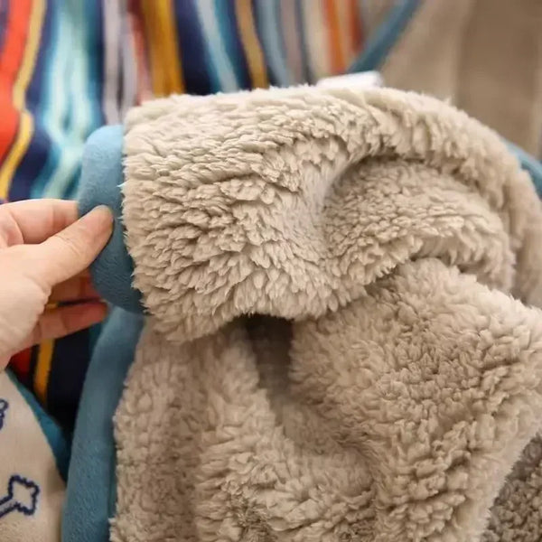 BohoDream Kuscheldecke | Weiche Flanell-Decke im Ethno-Stil | Flauschige Coral-Fleece-Wohndecke | Wärmend & Stilvoll für Winter & Sofa