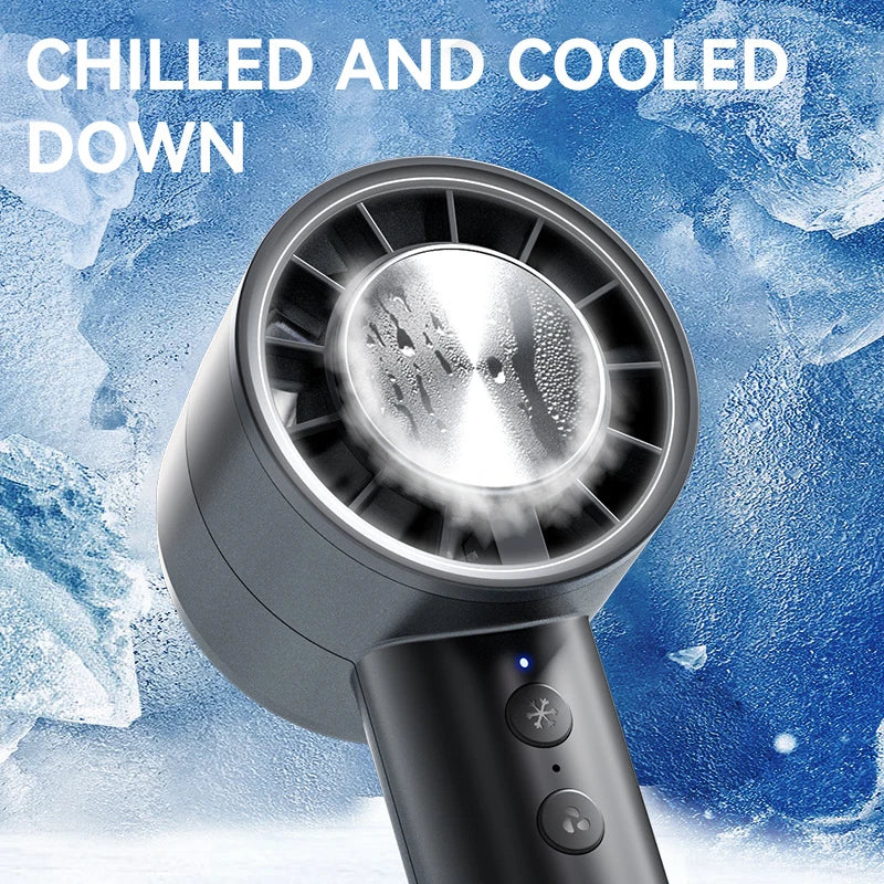 Brisano AirCool Mini Handventilator mit Kühlfunktion | 5 Geschwindigkeiten | LED-Display & USB-Aufladung | Leise & Tragbar | Für Reisen, Büro & Outdoor