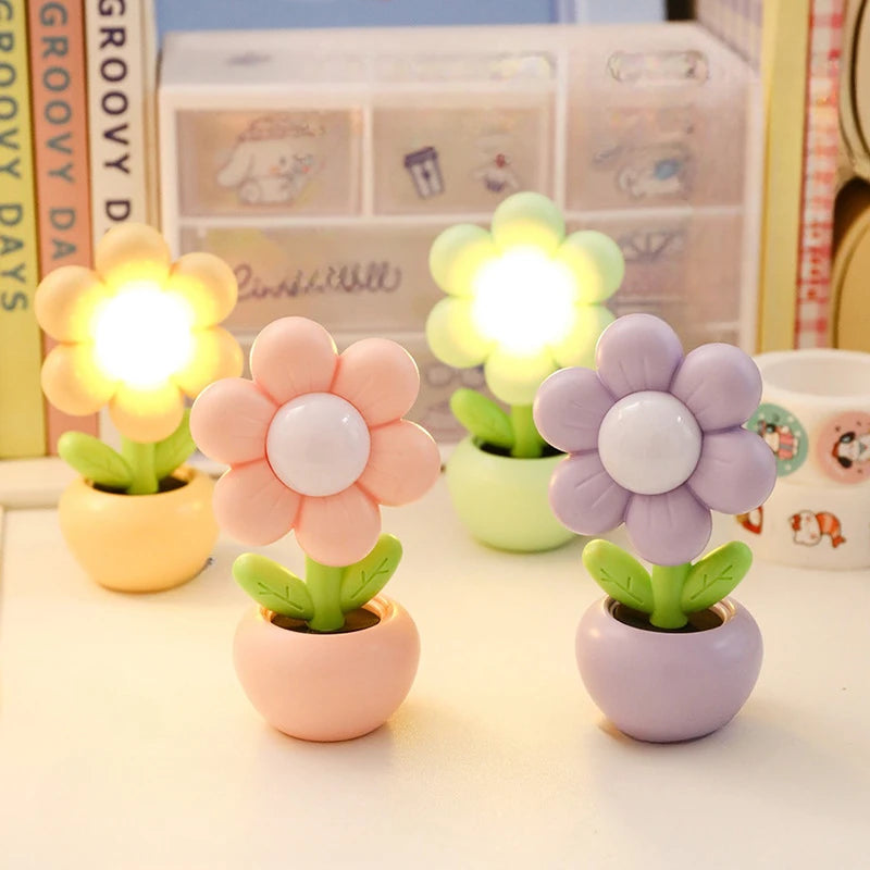 Lumiflower | Mini LED Blumentopf Nachtlicht | Batteriebetrieben | 5,5 x 4 x 10,3 cm
