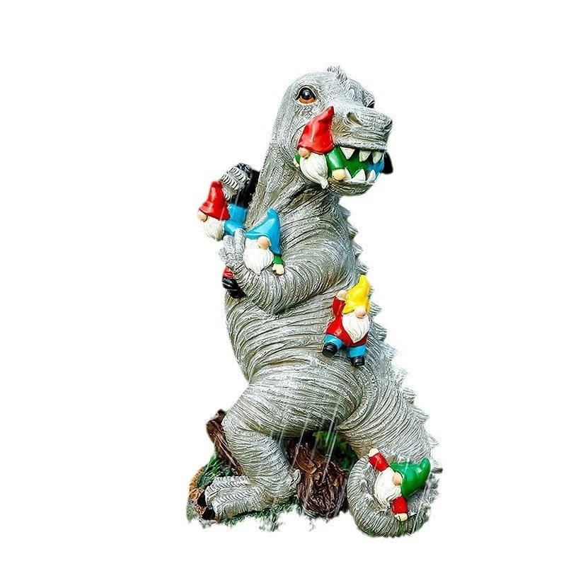 DinoCharm | Dino & Gartenzwerg Statue | Lustige Gartendeko | Resin Figur für Außen- & Innendekoration