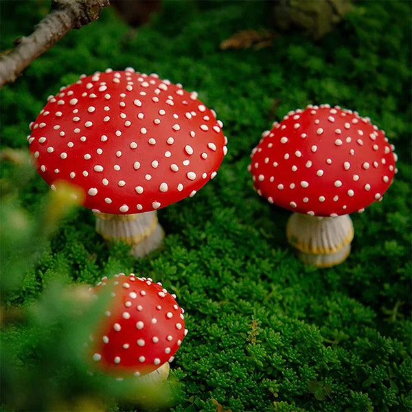 Leuchtende Mini-Pilzfigur Lumiora GlowShrooms | 3er-Set Garten-Deko aus Harz | Leuchtet im Dunkeln | Für Feengarten, Topfpflanzen & DIY-Landschaften