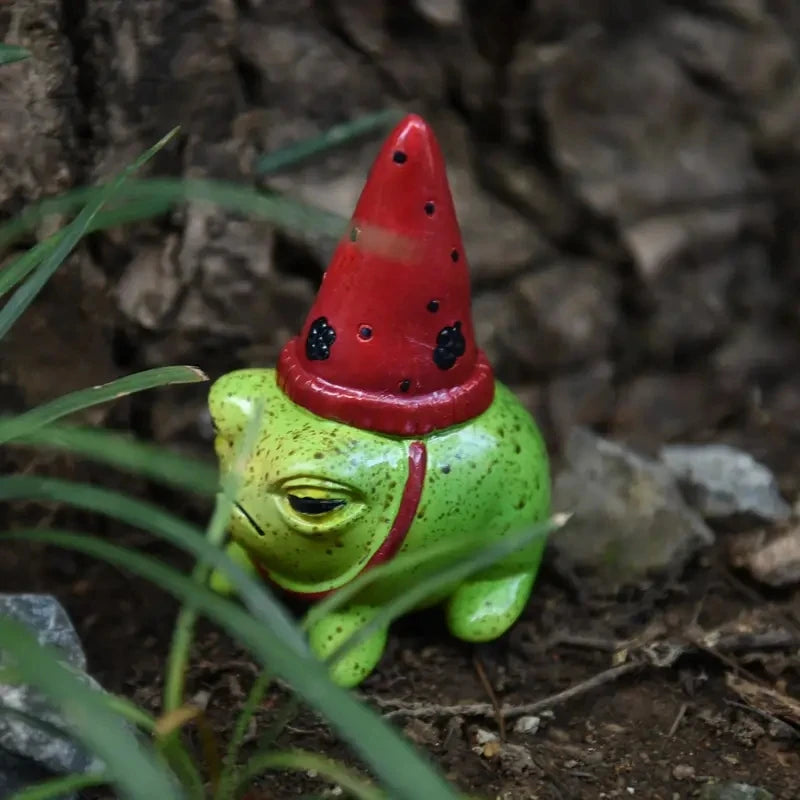 Frolico | Froschfigur mit Partyhut | Lustige Gartendeko | Handgefertigte Statue für Hof & Wohnzimmer