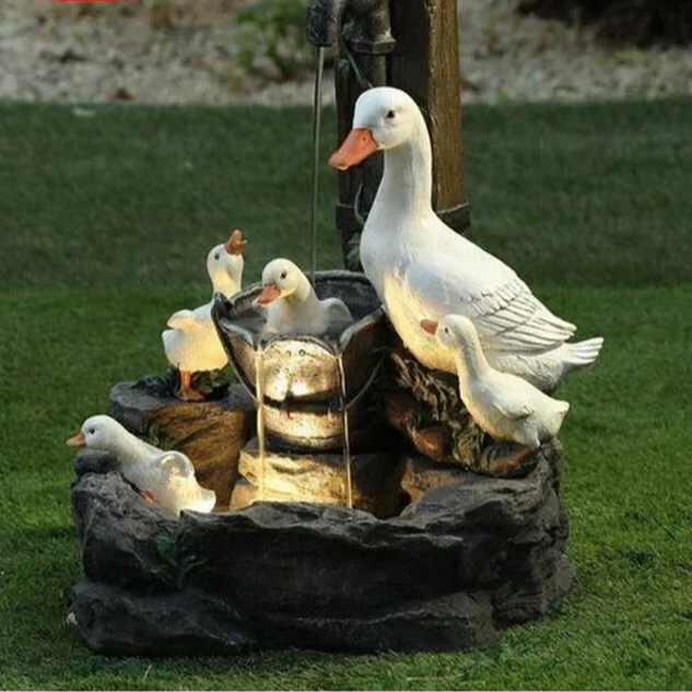 Lunaverde Solar Deko Brunnen Ente & Eichhörnchen | Gartenfigur mit LED-Licht | Wetterfestes Kunstharz | Für Terrasse & Balkon