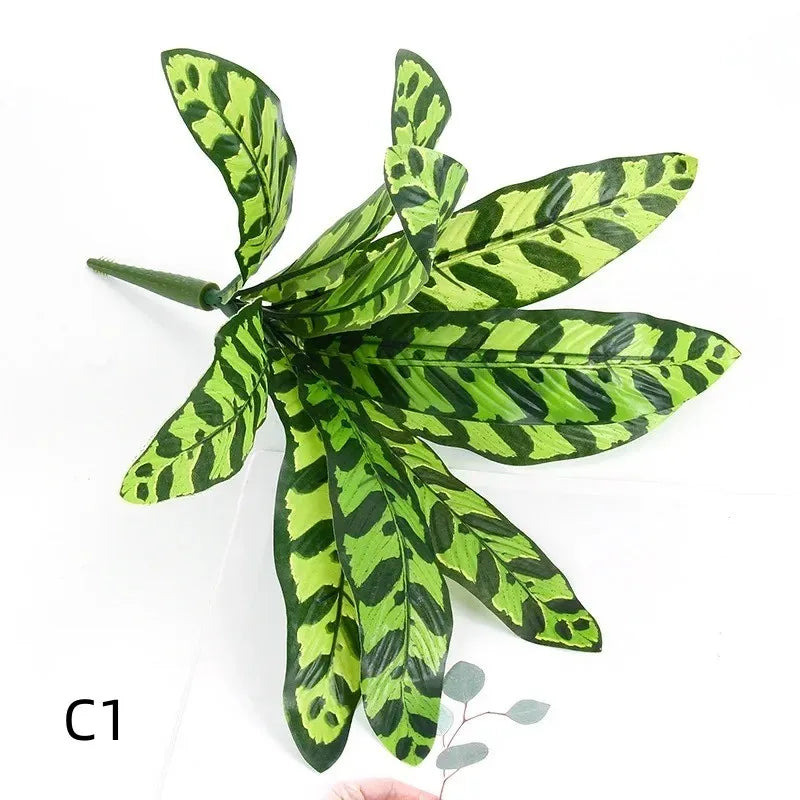 VERDIVA Kunstpflanze Dieffenbachia | Tropisches Deko-Blatt aus Seide | Pflegeleichte Deko für Tisch, Regal & Wohnzimmer