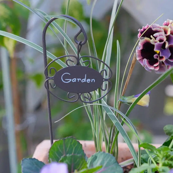 IronBloom | Retro Blumenhalter Schmiedeeisen | Antikes Zaun-Design | Balkon- & Gartendeko