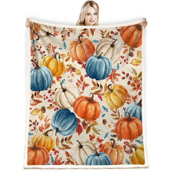 Herbstdecke PumpkinHug | Flanell Kuscheldecke mit Kürbis-Motiv  | Weich & Warm