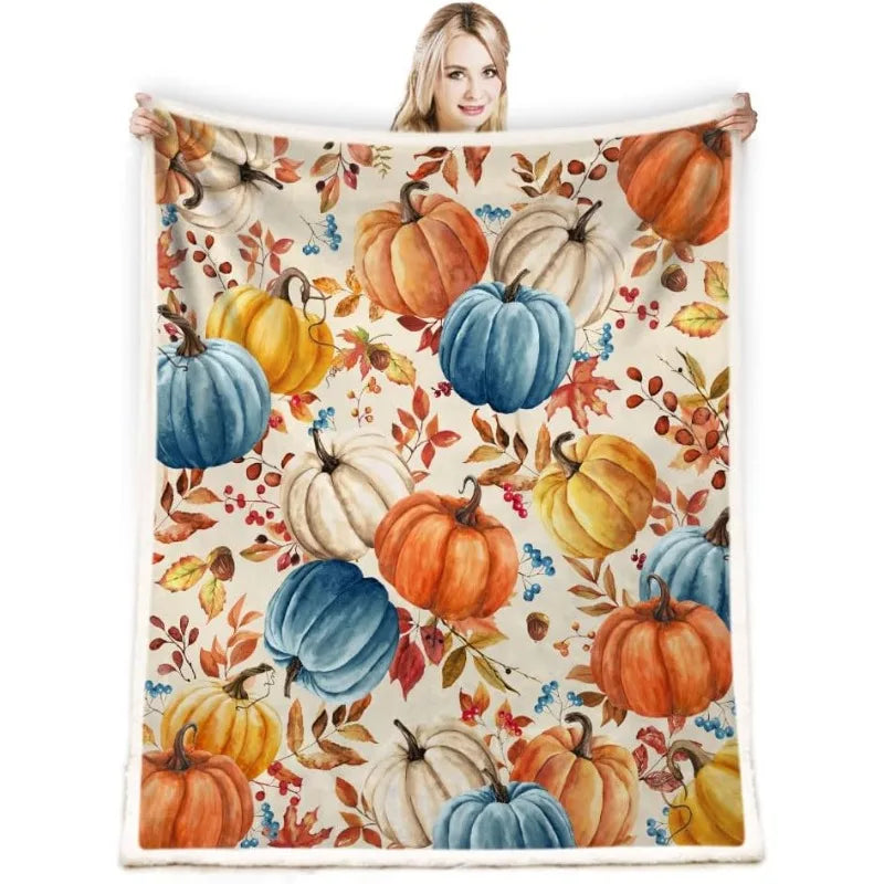 Herbstdecke PumpkinHug | Flanell Kuscheldecke mit Kürbis-Motiv  | Weich & Warm