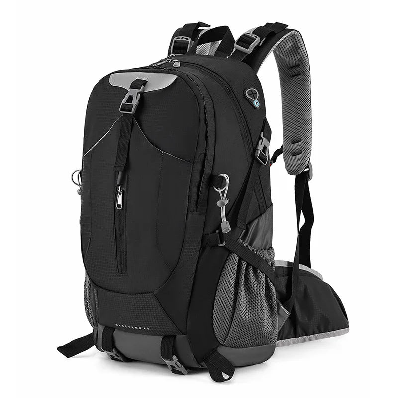 Reiserucksack TrekVault 40 | 40 L Outdoor-Rucksack mit Regenhülle
