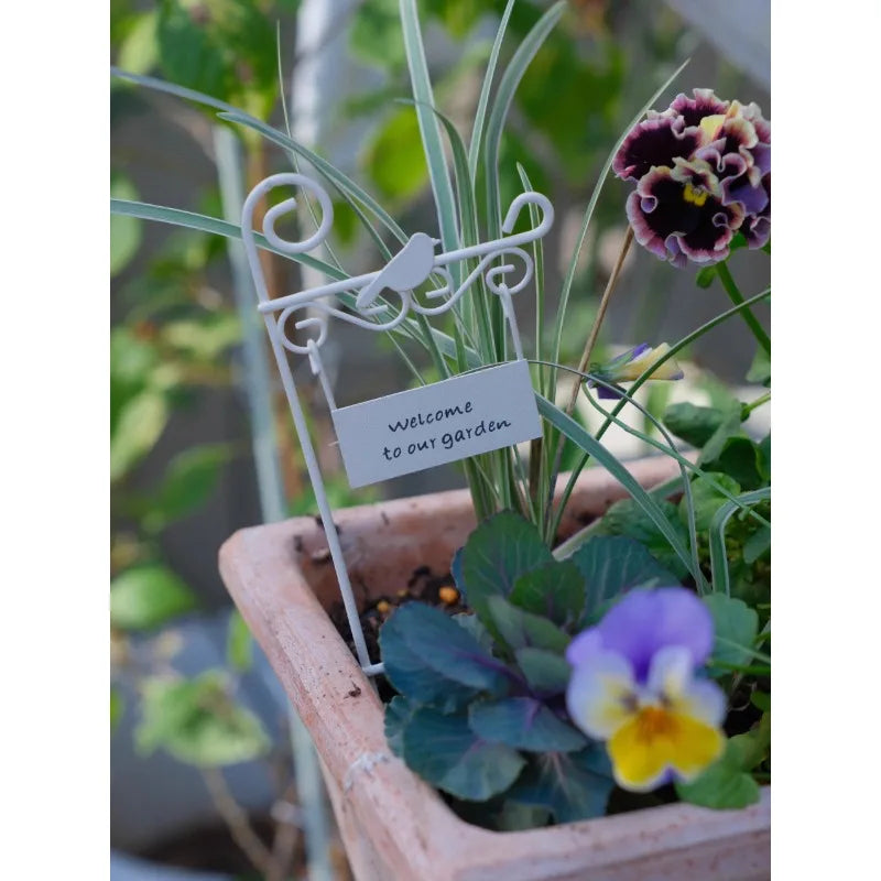 IronBloom | Retro Blumenhalter Schmiedeeisen | Antikes Zaun-Design | Balkon- & Gartendeko