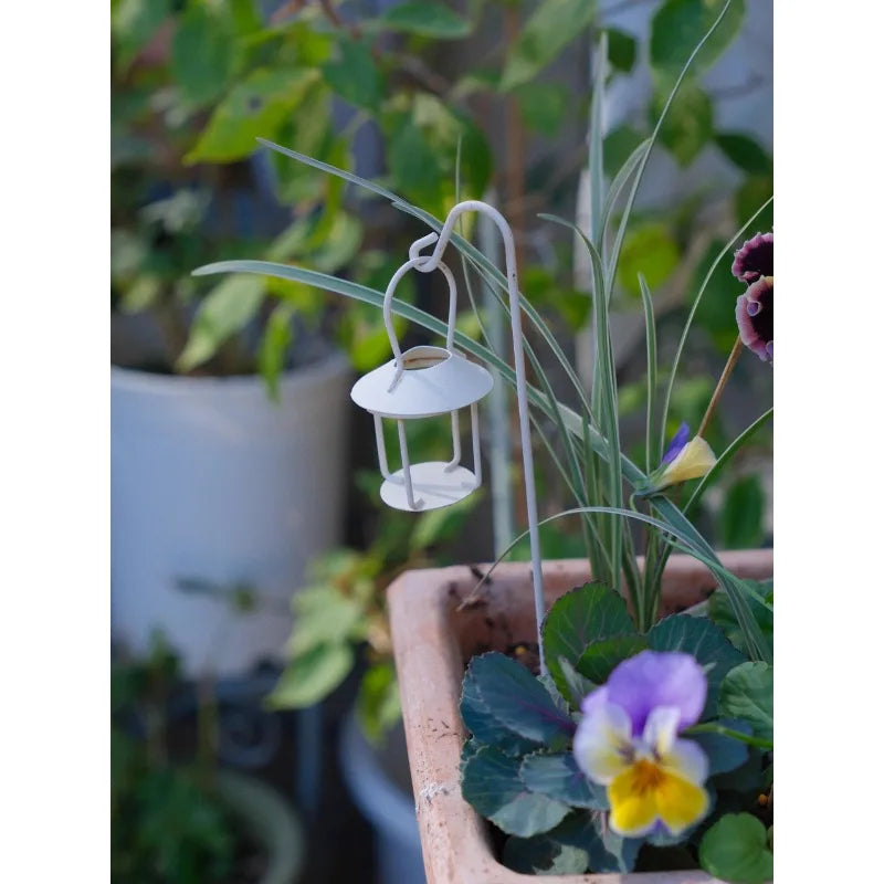 IronBloom | Retro Blumenhalter Schmiedeeisen | Antikes Zaun-Design | Balkon- & Gartendeko