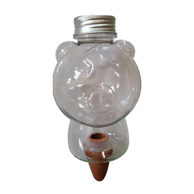 Automatisches Bewässerungssystem AquaPet GardenCare | Tropfbewässerung für Zimmer- & Gartenpflanzen | 500ml | Elch, Baum & Bär Design