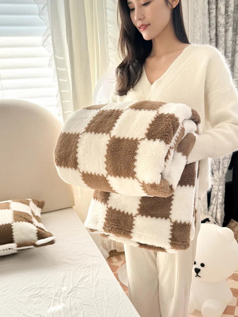 Pandaluna Kuscheldecke Flanell mit Karomuster | Weich & Atmungsaktiv | Für Sofa, Bett & Büro | Waschmaschinengeeignet | Rosa/Weiß