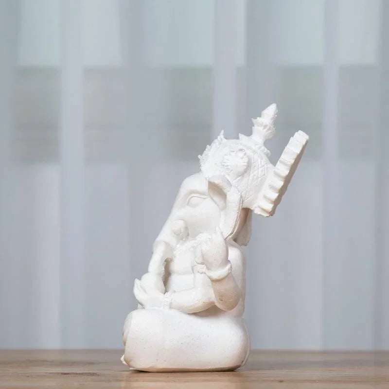 Anuvira | Ganesha Elefantenstatue | Handgefertigte Sandstein-Optik | Spirituelle Dekofigur für Zuhause & Meditation | 7,5 × 6 × 9,5 cm