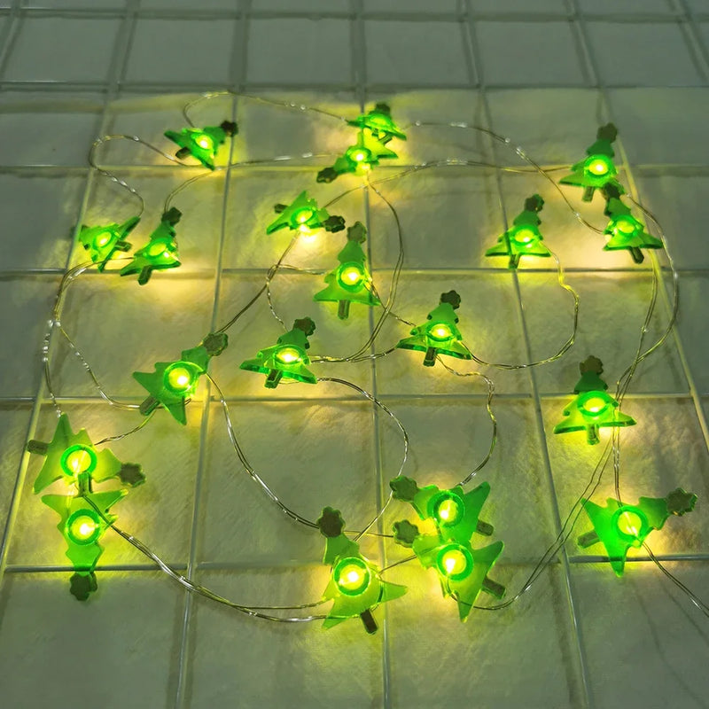 Lumirelle | LED Lichterkette Weihnachten | Weihnachtsmann & Schneemann Motive | Warmweißes Licht | Für Baum, Fenster & Tischdeko