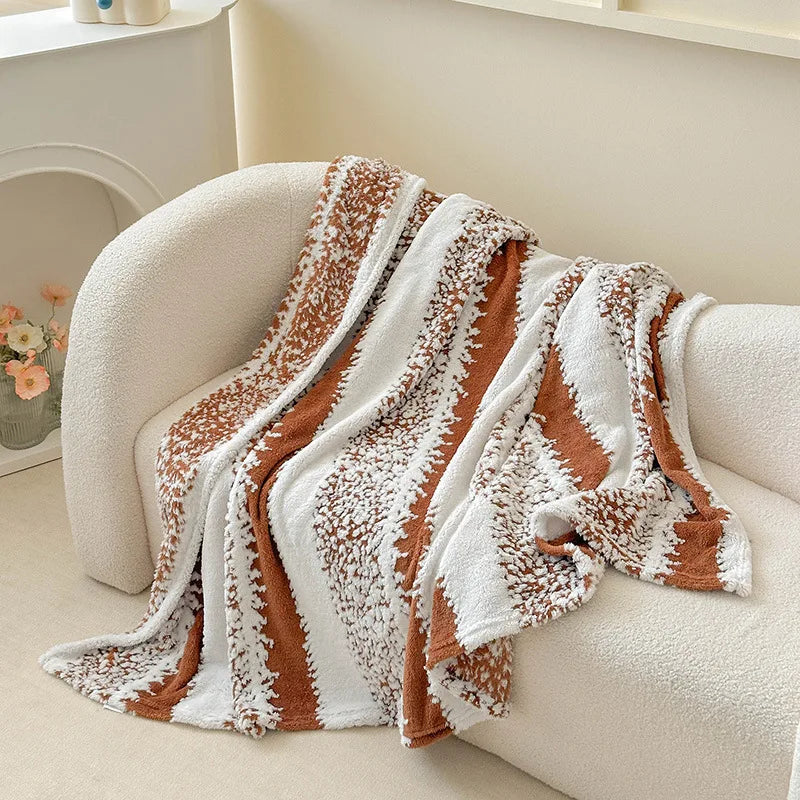 Kuscheldecke Jacquard | Schneeflocken & Streifen | Flauschig & warm | Für Sofa, Büro & Kinder