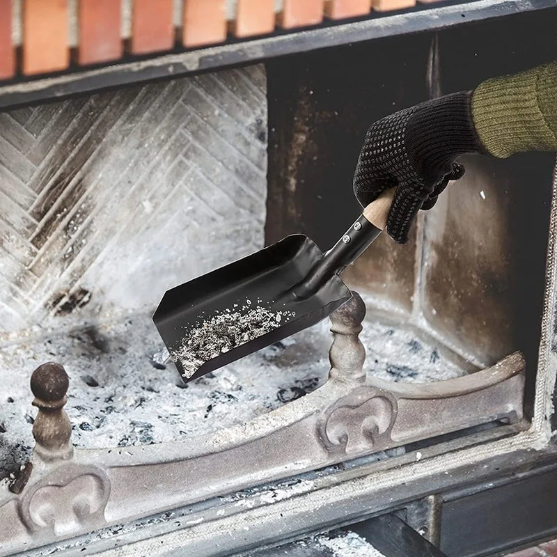 Kamin-Schaufel FLAMMAFIX | Robustes Eisen mit Holzgriff | Für Kamin, Grill & Ofen | 38–45 cm