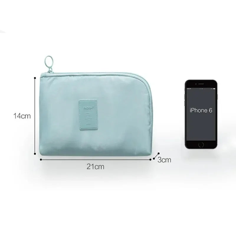 TechTasche Reisetasche für Elektronik | Wasserdicht & Stoßfest | Für Powerbank, Kabel & Kopfhörer | Große Kapazität