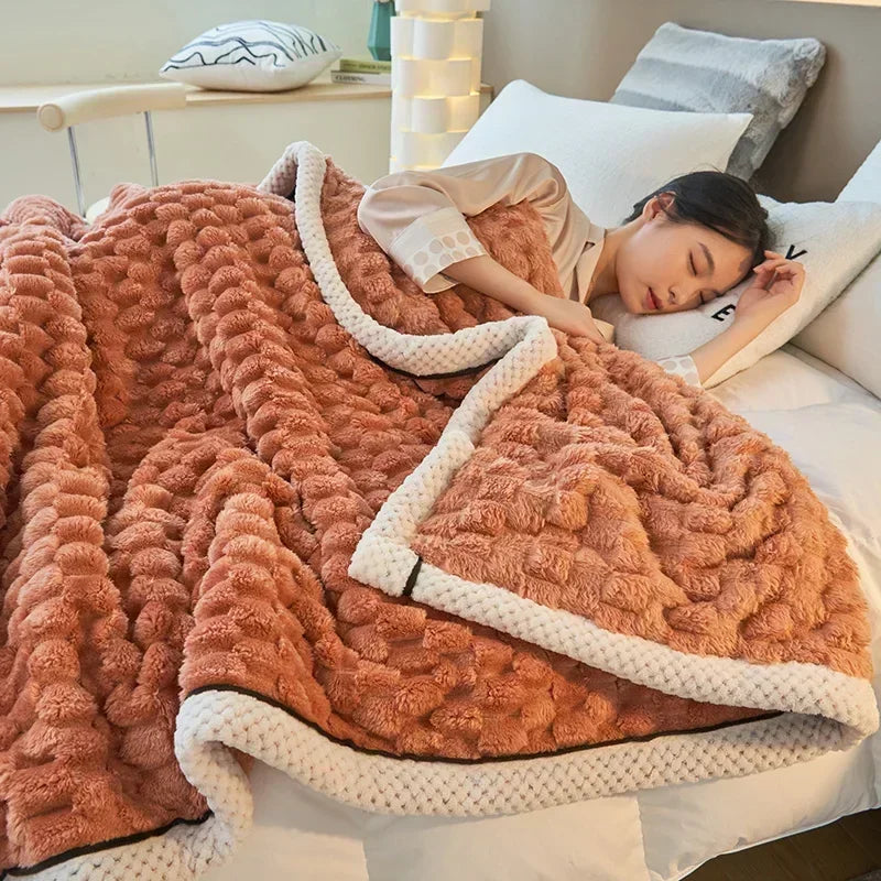 Velutura Kuscheldecke aus Turtle-Velours | Flauschig & Wärmend | Für Bett, Sofa & Reisen | Anti-Pilling | Verschiedene Größen & Farben