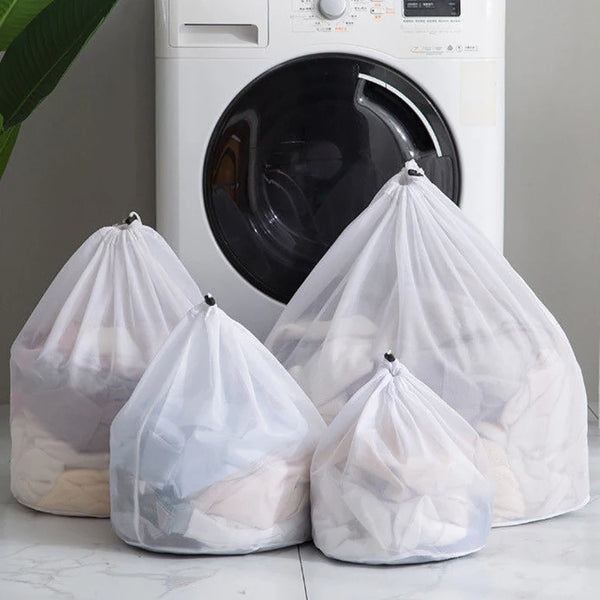 Lavinera Wäschebeutel Großformat | Atmungsaktives Netz mit Kordelzug | Für BHs, Socken, Unterwäsche & Schuhe