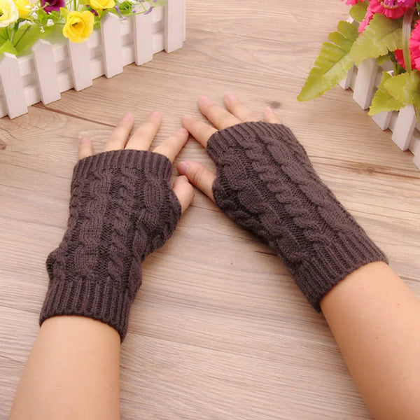 Damen Handschuhe | Modische Strickstulpen | Warm & Fingerlos | Wyntera