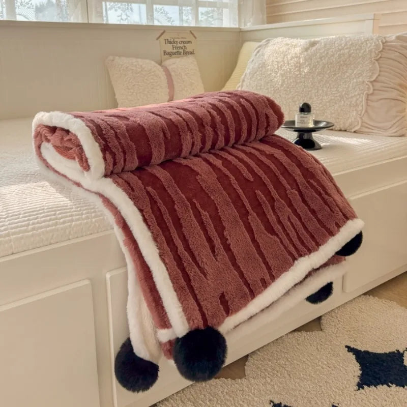 Lapinora Winterdecke | Winterdecke Jacquard | Hasenfell-Optik mit Bommel | Dick & Weich | Für Sofa, Büro & Schlafzimme