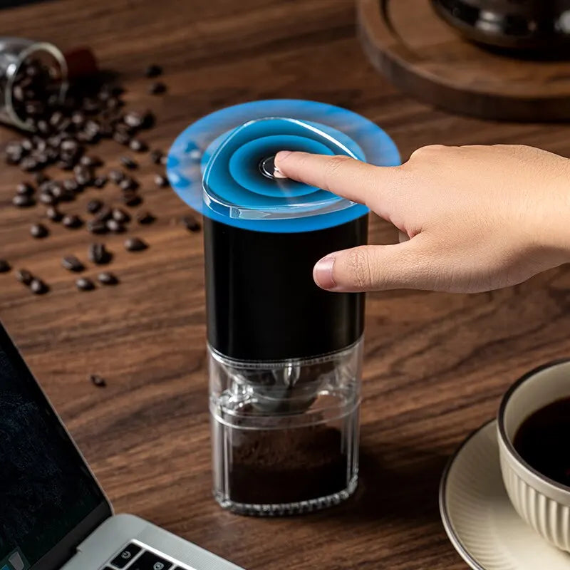BeanMate Elektrische Kaffeemühle | Tragbar & USB-C aufladbar | Keramikmahlwerk | Frisch gemahlener Kaffee überall
