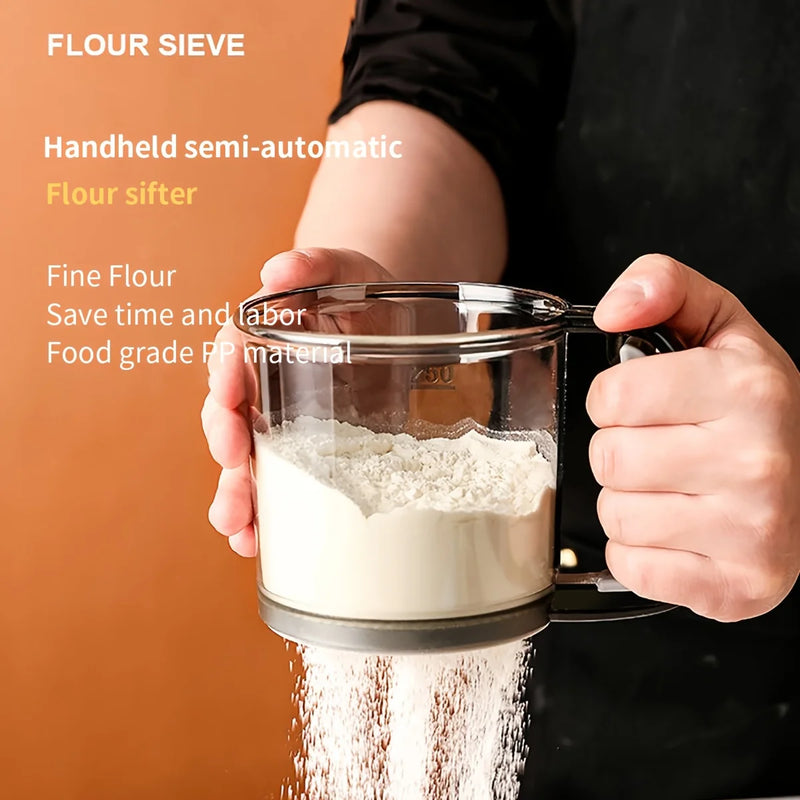 Bakina Mehlsieb halbautomatisch | Doppelsieb mit Quetschgriff | Feinmaschig für Backen & Puderzucker | 2er-Set
