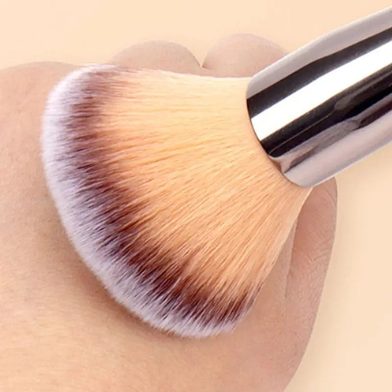 Make-up Pinselset LuxeBrush Gold | 10-teilig | Weiche Synthetikhaare & Holzgriff | Präzise & Hautschonend