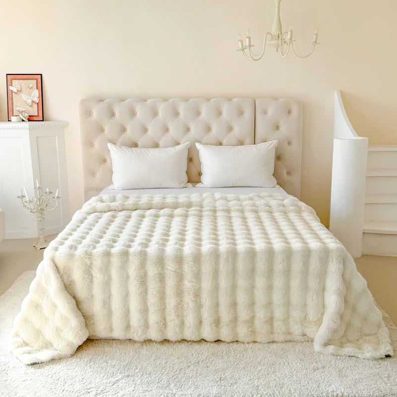 Flauschdecke CosyLuxe | Doppel-Lagig & Extra Dick | Weiches Kaninchenfell-Imitat | Vielseitig & Pflegeleicht