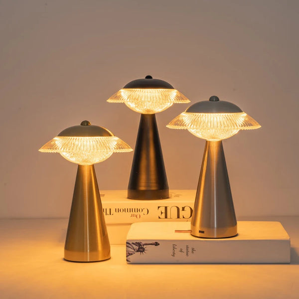 LED Tischlampe Aurelio | Touch-Steuerung & Stufenlos dimmbar | Wiederaufladbar | 3 Lichtfarben | Eisen & Acryl | 23 × 16 cm