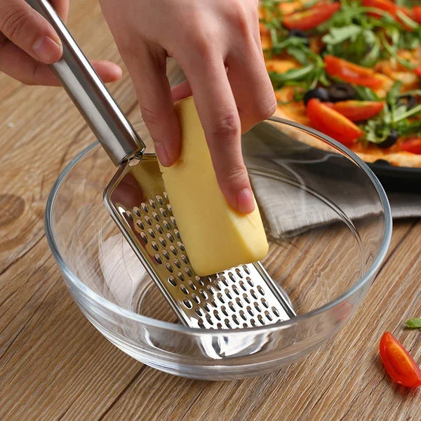 Gratello MultiGrate Classic Handreibe aus Edelstahl | Vielseitig für Käse, Gemüse & Obst | Ergonomisch & spülmaschinenfest