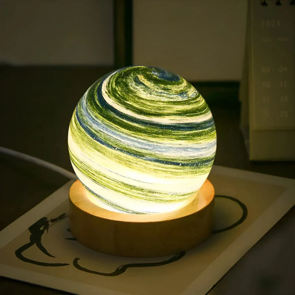 3D Planetenlampe StellaNova | Mit Holzsockel | Stimmungsvolles Nachtlicht | Ø 12 cm