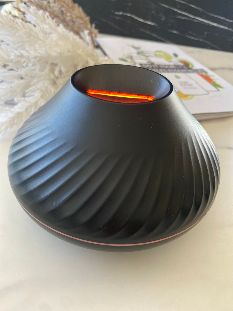 LumiFlare Aromadiffusor | Flammeneffekt & Beruhigender Nebel | 130 ml | Für Entspannung & Wohlfühlatmosphäre