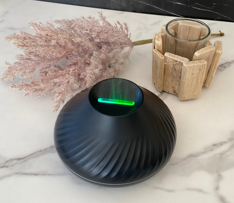 LumiFlare Aromadiffusor | Flammeneffekt & Beruhigender Nebel | 130 ml | Für Entspannung & Wohlfühlatmosphäre