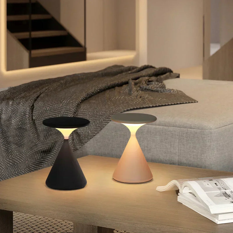 Sandoro LED Tischlampe Zanduhr-Design | Warmweiß 2200K–2700K | Touch-Dimmer | Ø13×18 cm | Kabellos & USB-C