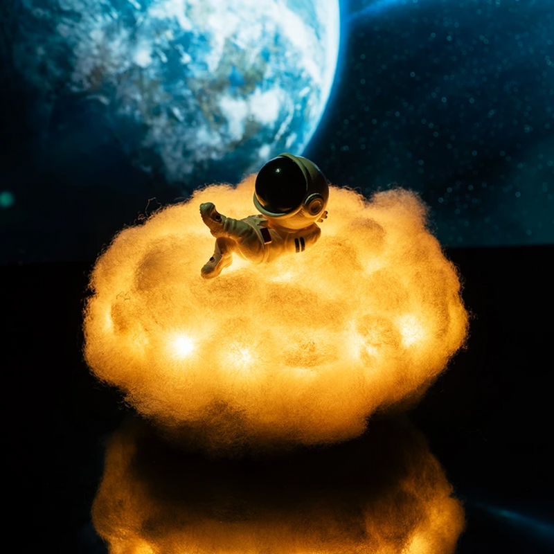 Astronaut Wolkenlampe SkyNova | LED Nachtlicht | Farbwechsel mit Fernbedienung | USB-Aufladung | 20 cm