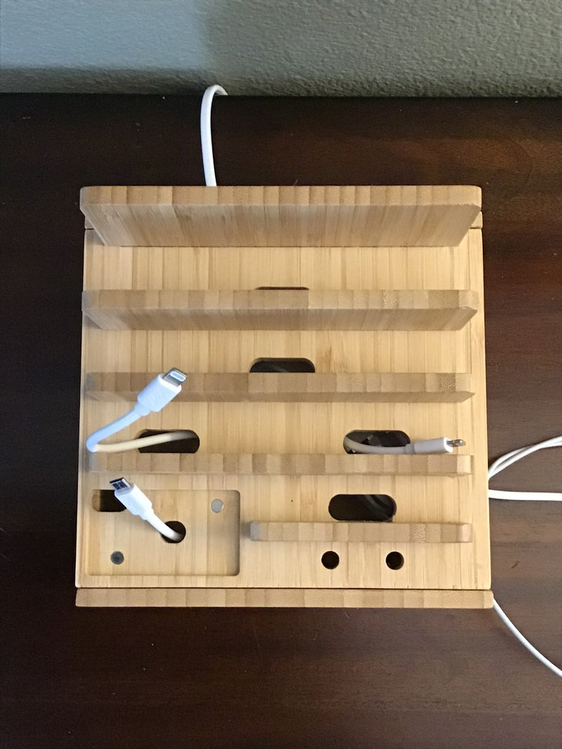 Tekavo ChargeDock Ladestation aus Bambus | 5-Port USB & Organizer | Für Smartphone, Tablet & Smartwatch | Inkl. Kabelset