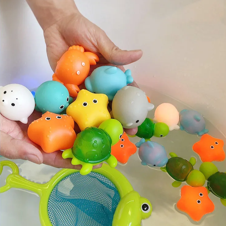 Leuchtende Badefreunde AquaLumi | Interaktives Badespielzeug ab 3 Jahren | Mit Licht- & Farbeffekten