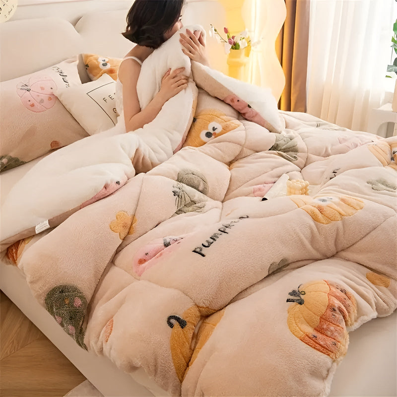 Kuscheldecke HyggeDream | Kürbis- & Schneeflockenmotiv | Doppellagig & Ultraweich | Perfekt für Herbst & Winter