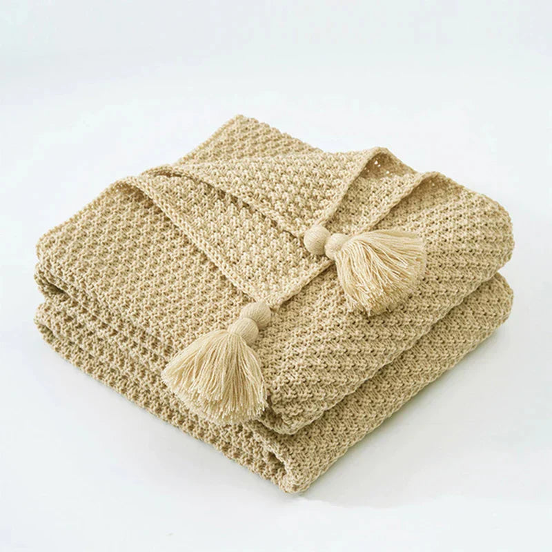 Wolldecke ArcticHaven | Skandinavisches Design mit Quasten & Kugeln | Warm & Stilvoll