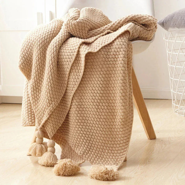 Wolldecke ArcticHaven | Skandinavisches Design mit Quasten & Kugeln | Warm & Stilvoll