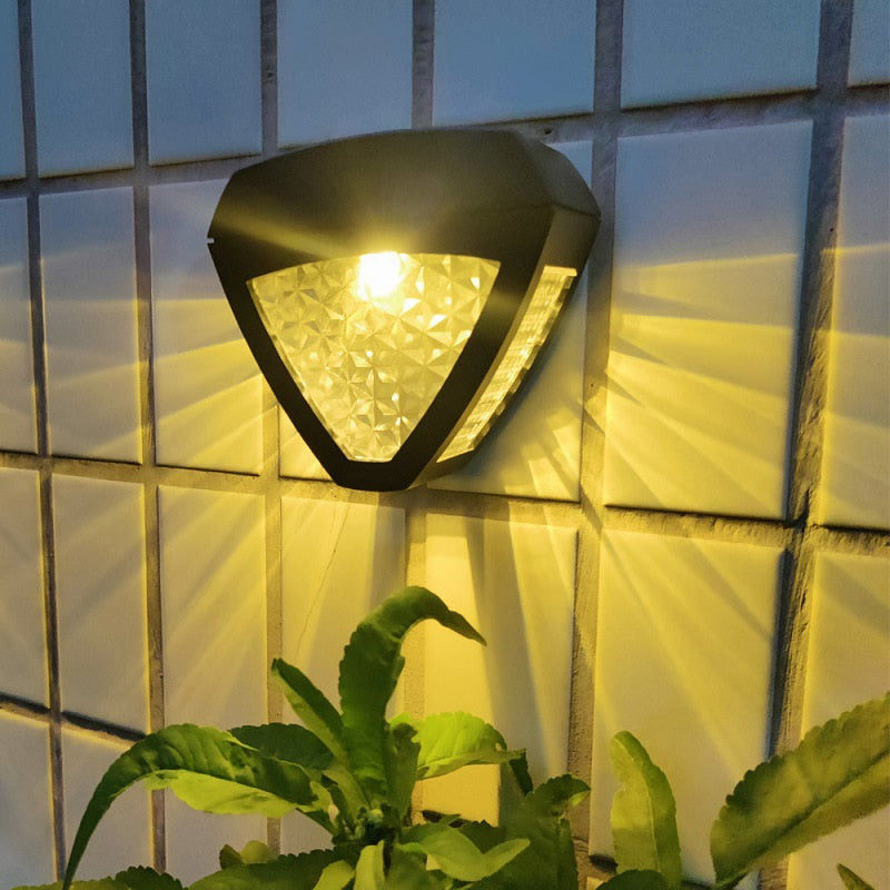Nefraya Solar Außenwandleuchte im Ägyptischen Design | Wetterfest & Automatisch | Warmweiß | Handgefertigtes Dekor