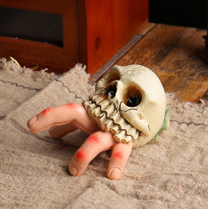 BoneCreep – Die Hand der Unterwelt!